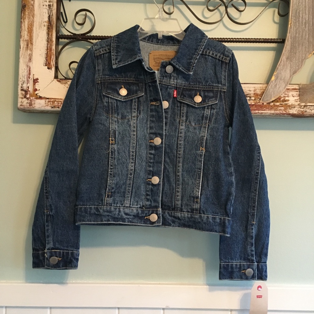 Levi Blue Jean jacket , NWT. Size small